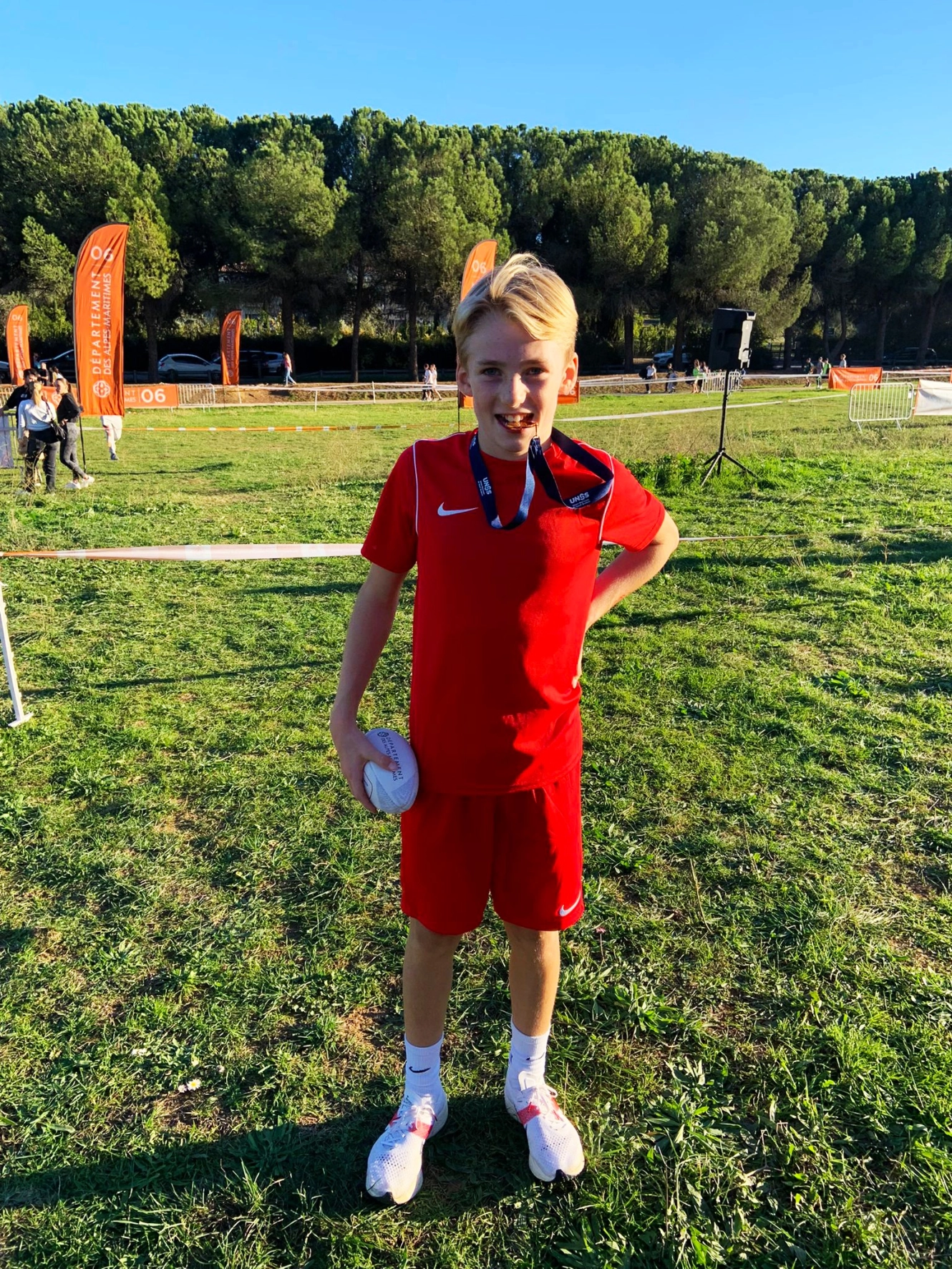 Cross Mougins 4